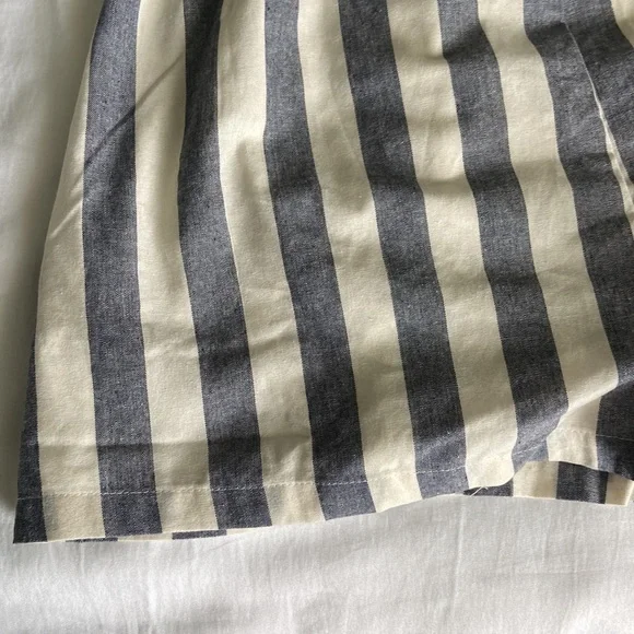 Romper - Size L - Picture 3 of 3